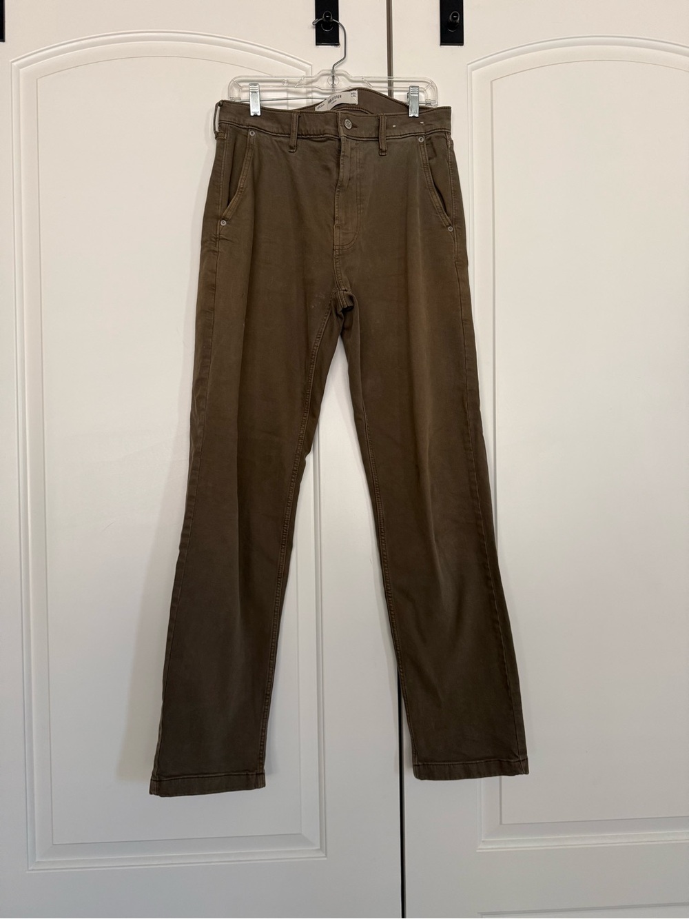 Men’s Hollister Loose Fit Pants in Brown